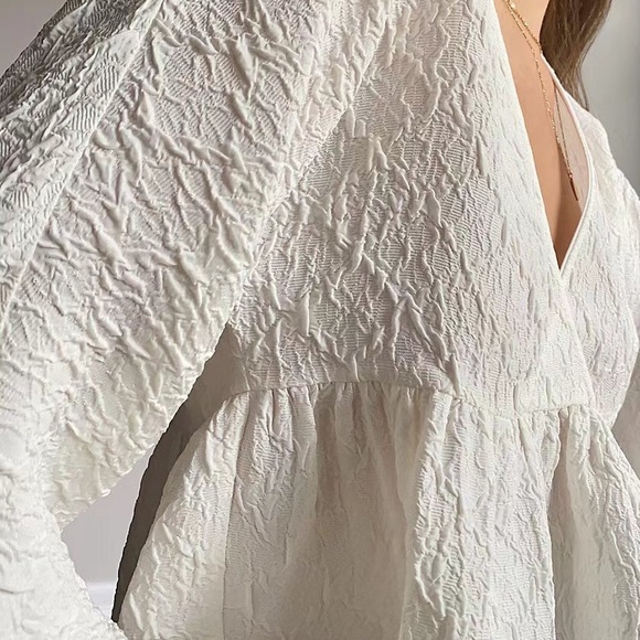 Aritzia Wilfred blouseSOLD - Picture 2 of 7